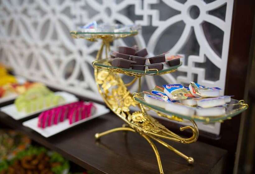 Golden Sail Hotel & Spa