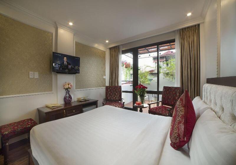 Golden Sail Hotel & Spa