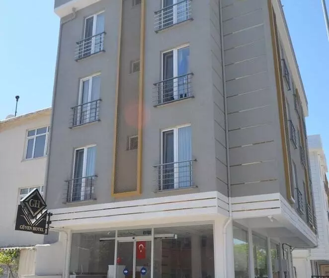 هتل Güven