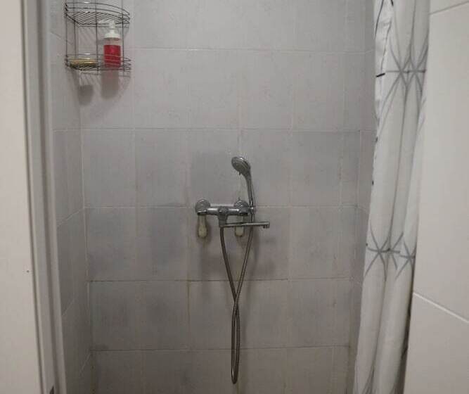 هتل Travel Inn Vystavochnaya