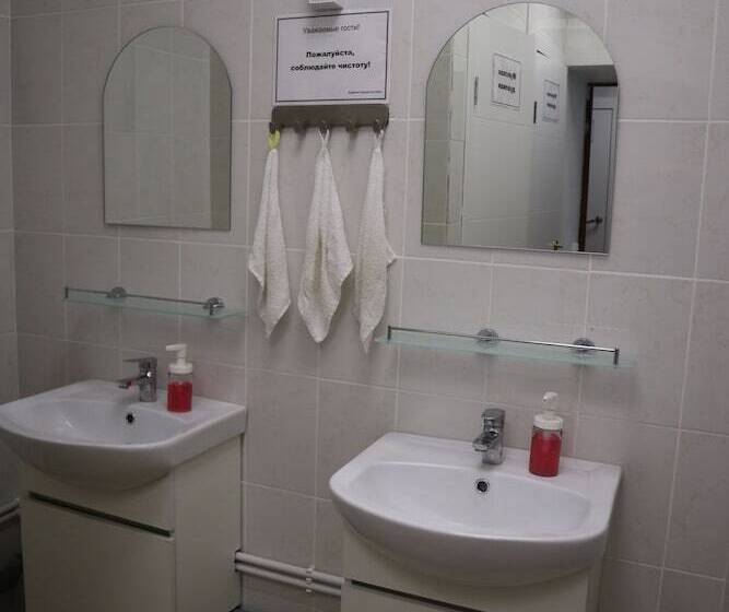 هتل Travel Inn Vystavochnaya