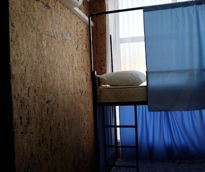 هتل Travel Inn Vystavochnaya