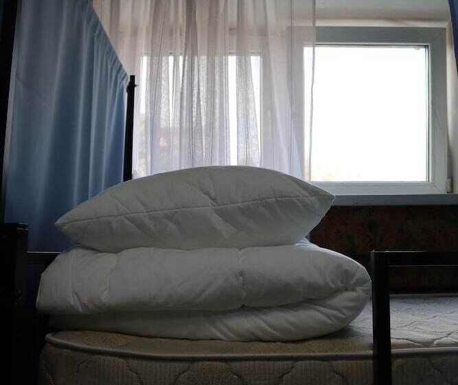 هتل Travel Inn Vystavochnaya