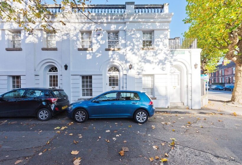 John Lennon Suite   Hiphipstay