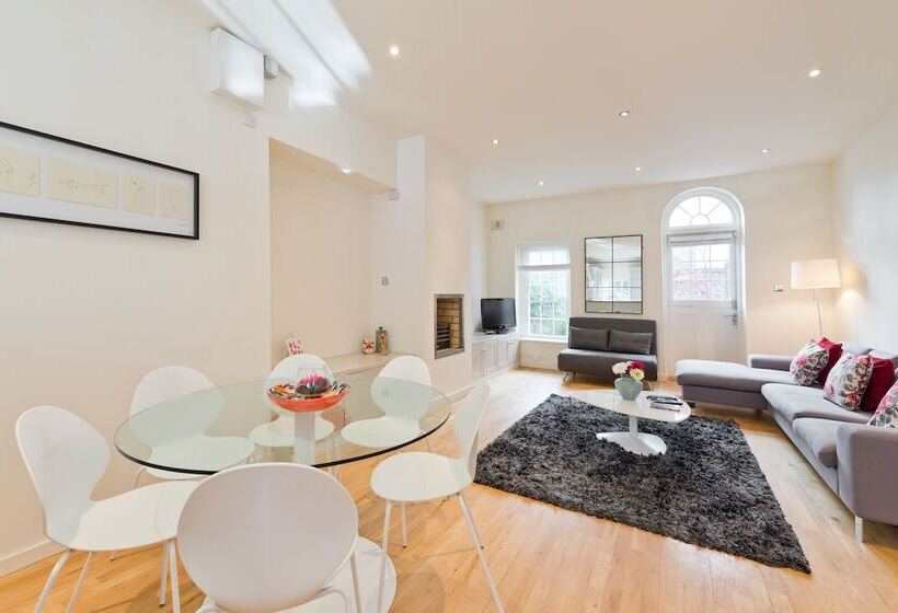 John Lennon Suite   Hiphipstay