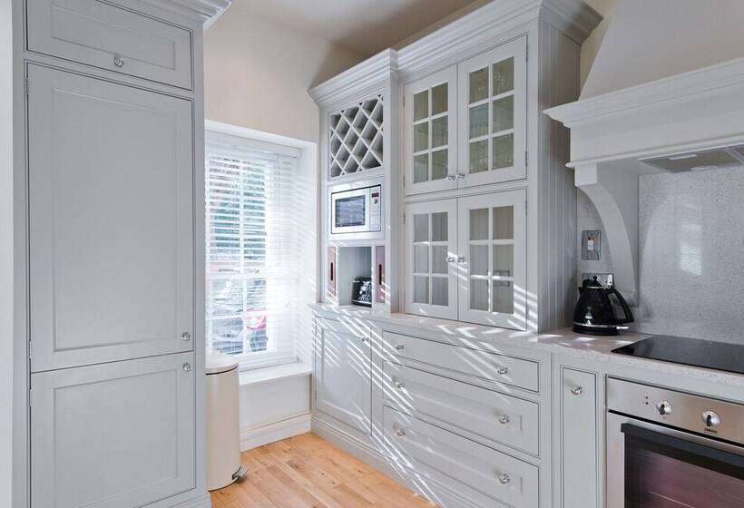 John Lennon Suite   Hiphipstay