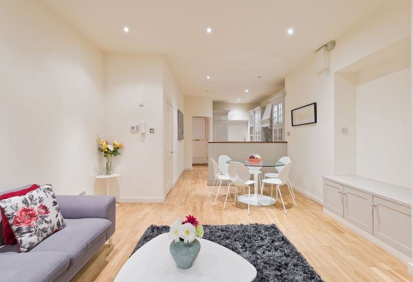 John Lennon Suite   Hiphipstay