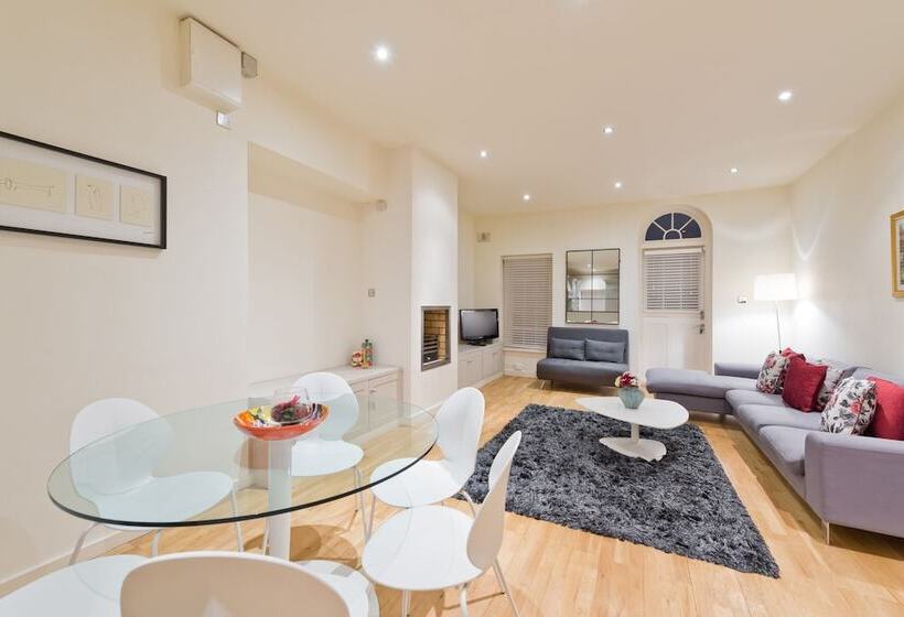 John Lennon Suite   Hiphipstay