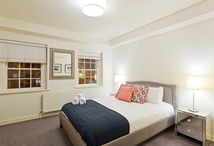 John Lennon Suite   Hiphipstay