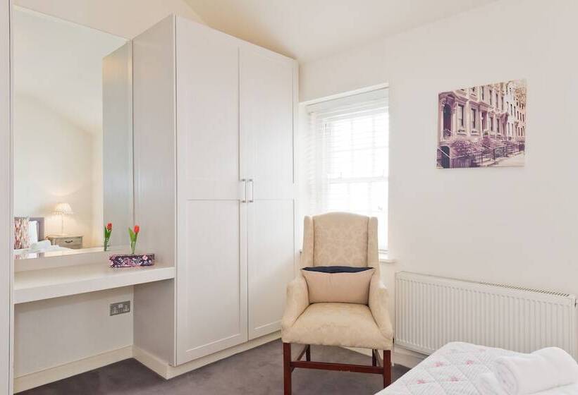 John Lennon Suite   Hiphipstay