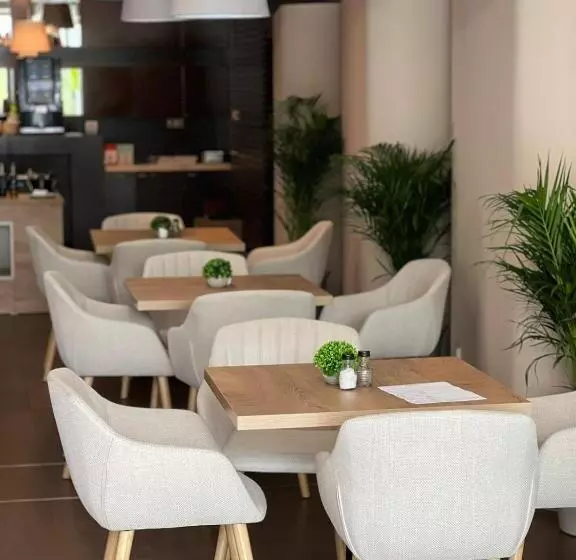 Sofia Palace Hotel By Hmg