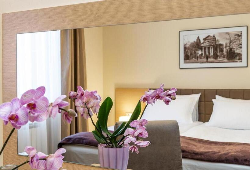 Sofia Palace Hotel By Hmg