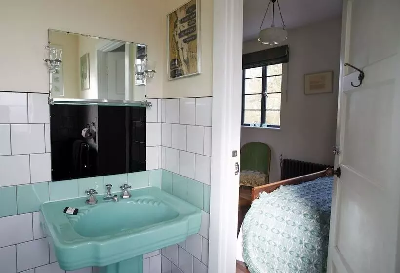 The Control Tower Vegetarian B&b