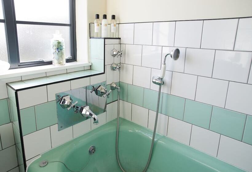 The Control Tower Vegetarian B&b