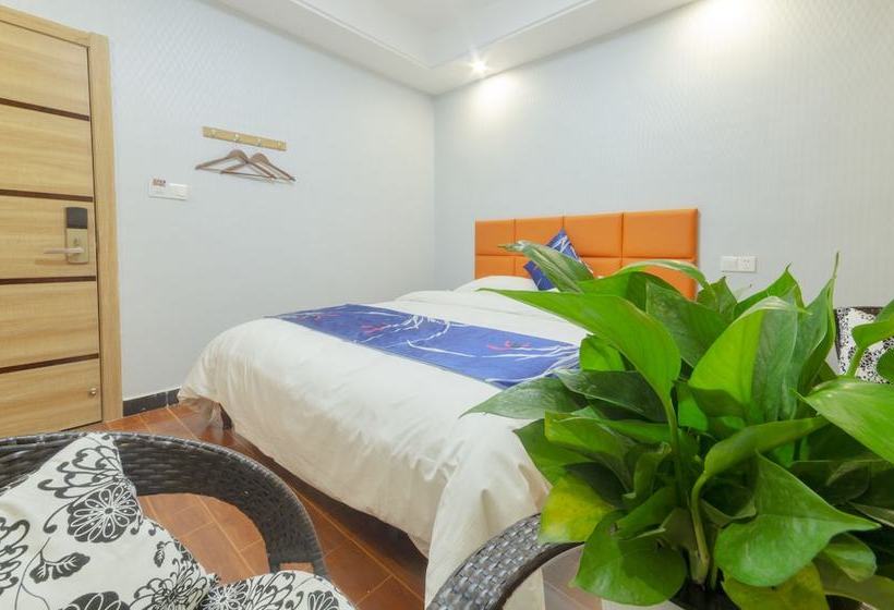 Zhangjiajie Zaihuilou Inn