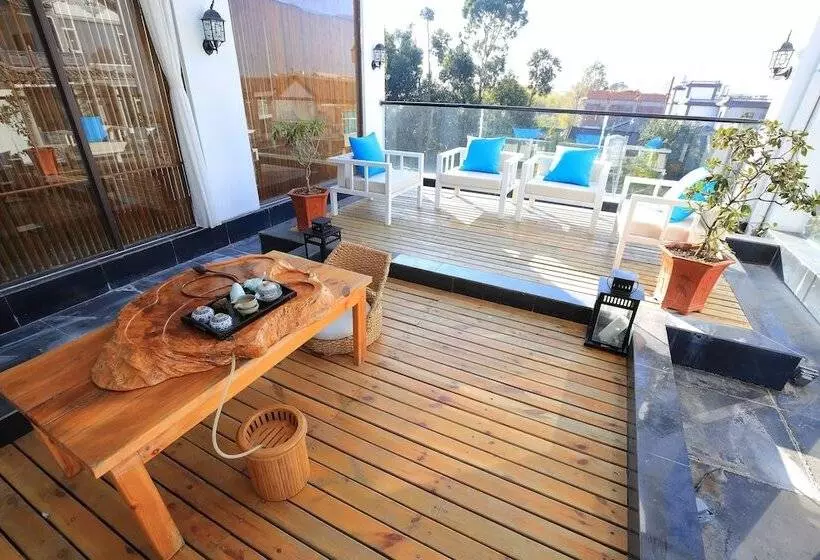 Dali Lanshe Seaview Inn