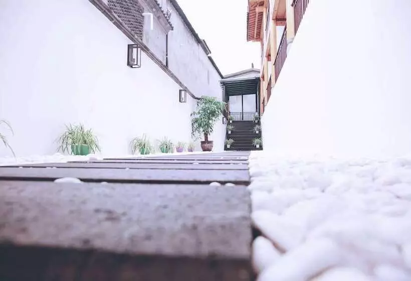 簡易ホテル The Yan House Tengchong