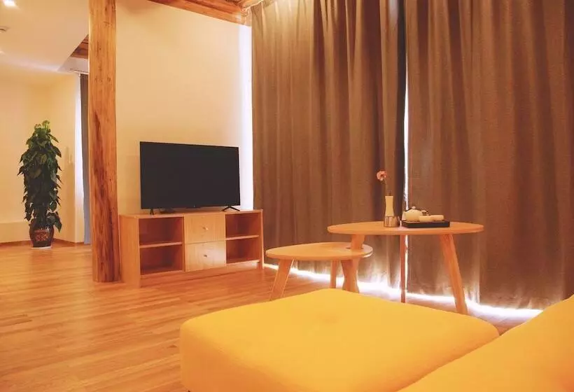 簡易ホテル The Yan House Tengchong