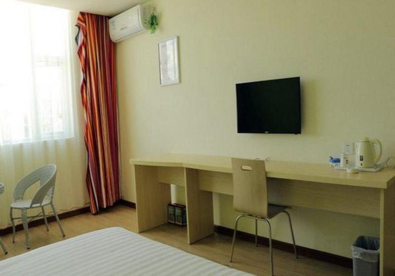 ホテル 7 Days Inn