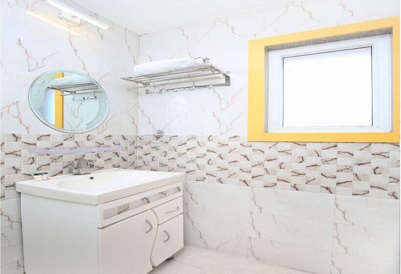 Hotel Indiano By Oyo Rooms