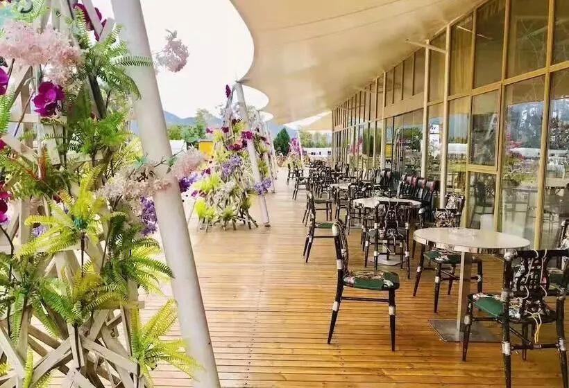 Hotelli Micheng Rv Lijiang Camping