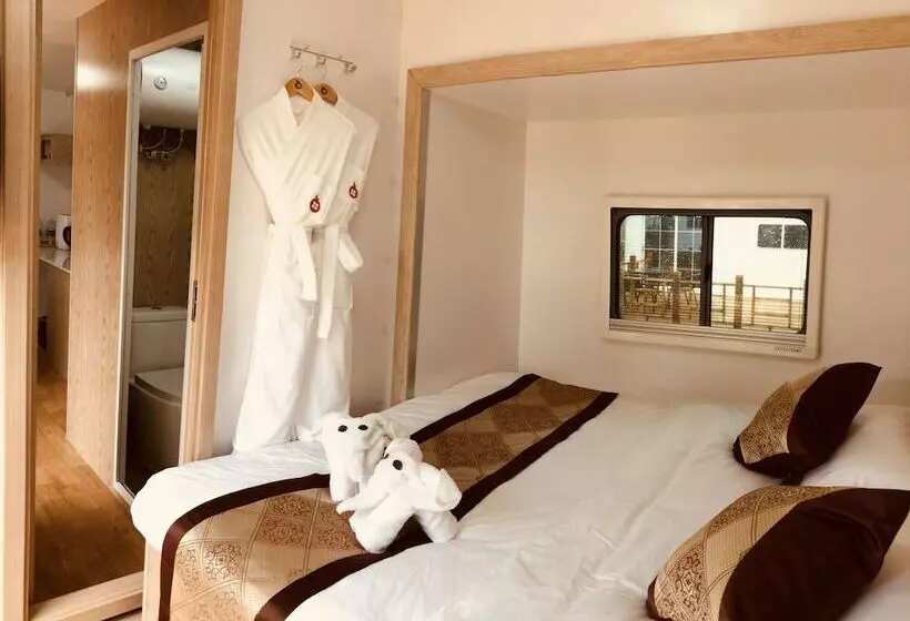 Hotelli Micheng Rv Lijiang Camping