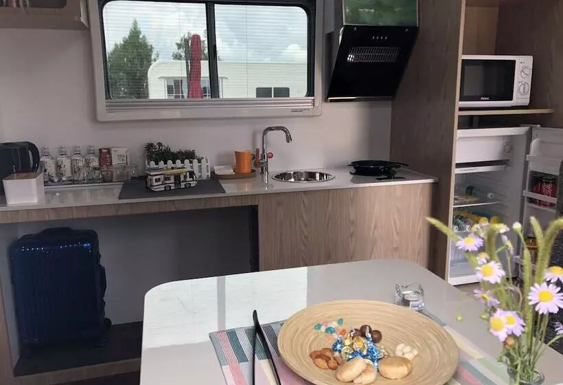 Hotelli Micheng Rv Lijiang Camping