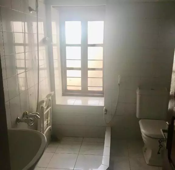 هتل Stone Town Sea View