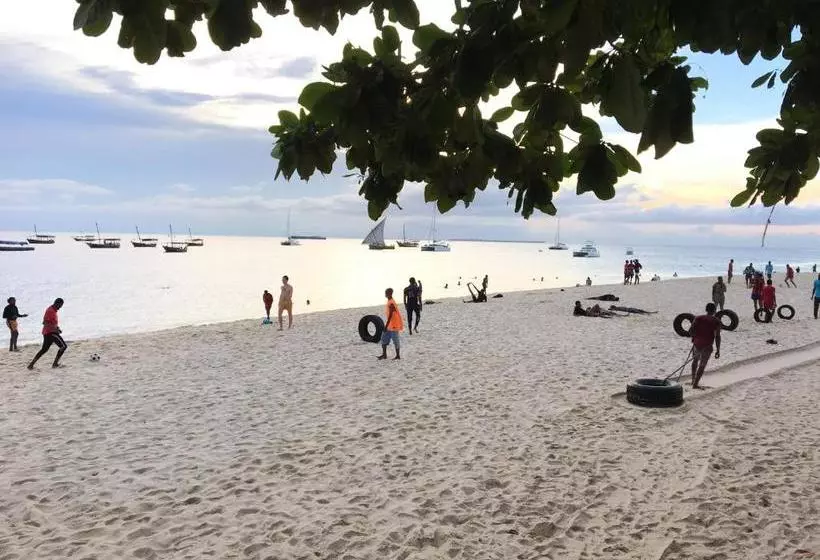 هتل Stone Town Sea View