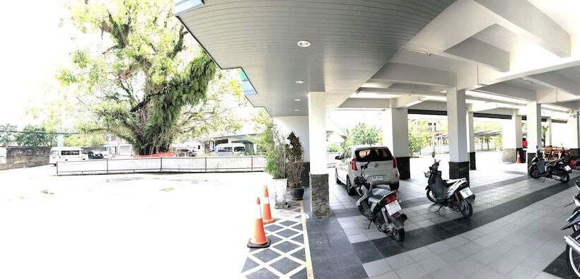 בית מלון כפרי Tree House Apartment Songkhla