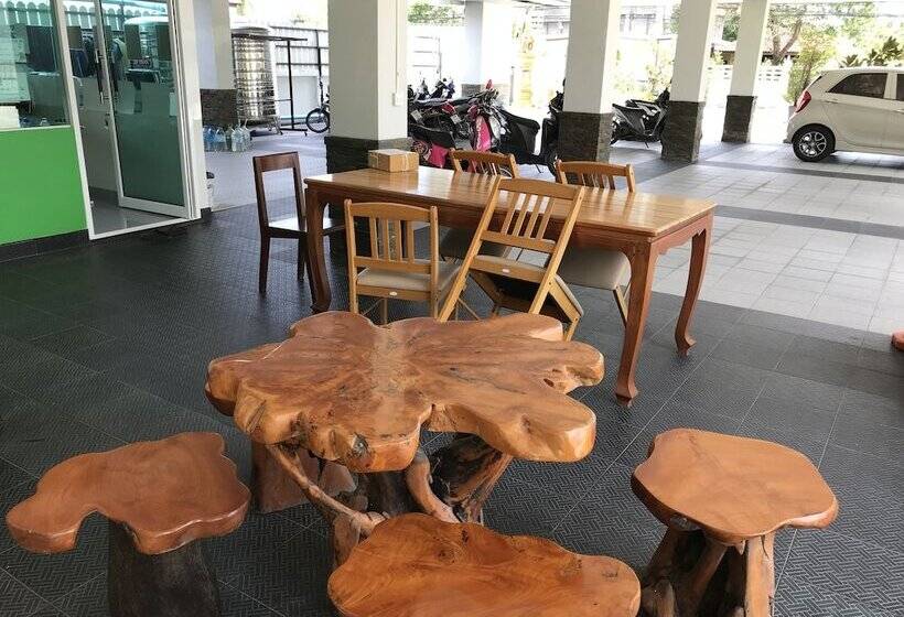 בית מלון כפרי Tree House Apartment Songkhla