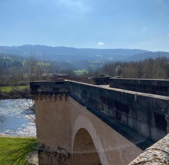 ペンション Au Pont D’olt