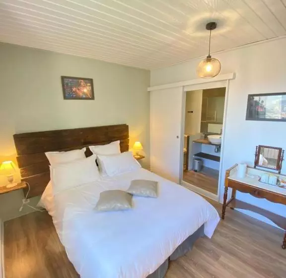 ペンション Au Pont D’olt