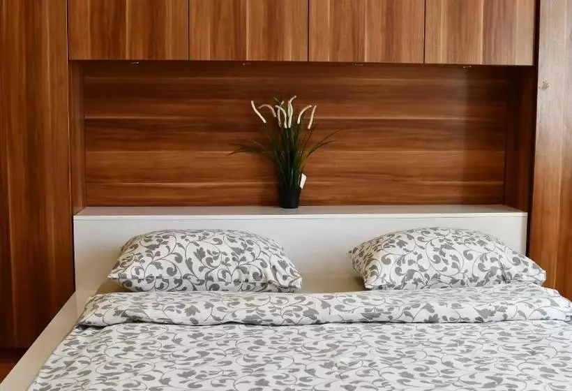 Guest House Botkinskaya