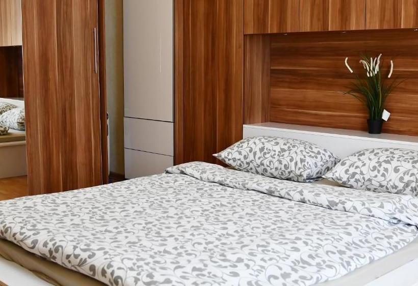 Guest House Botkinskaya