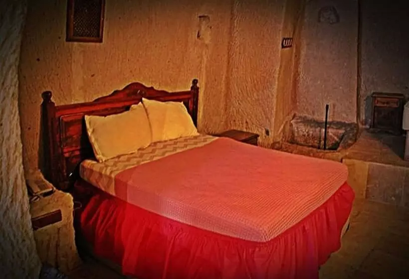 Aamiaismajoitus (B&B) Hilem Cave House