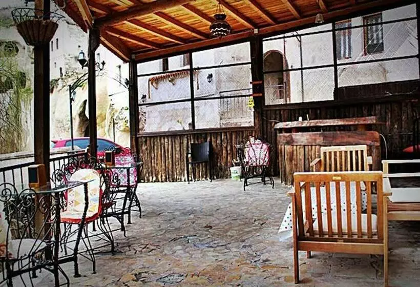 Aamiaismajoitus (B&B) Hilem Cave House