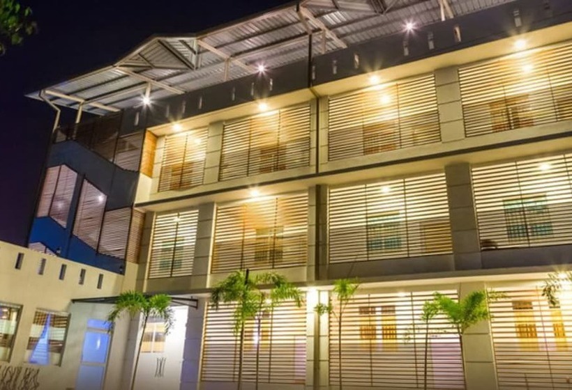 ホテル Crown Plaza Katunayake