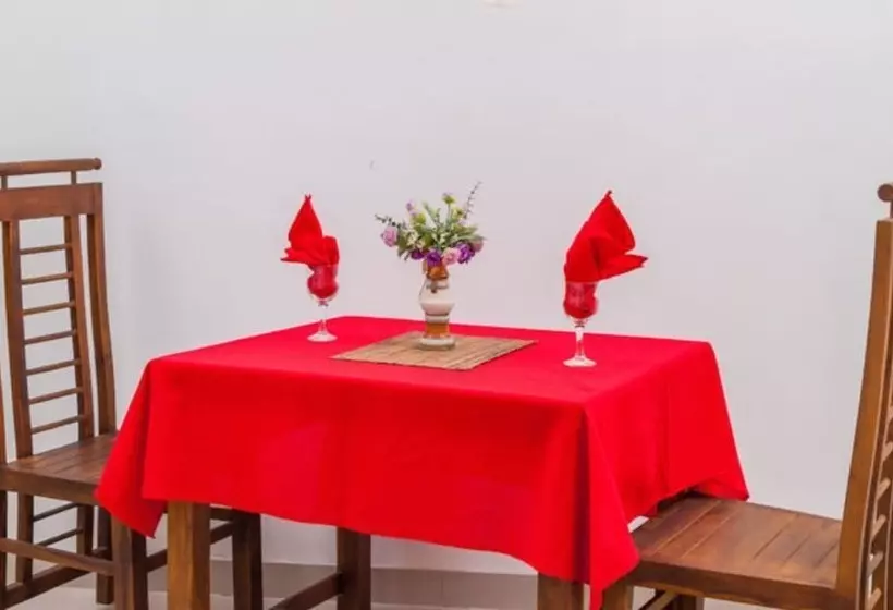 Hotelli Crown Plaza Katunayake