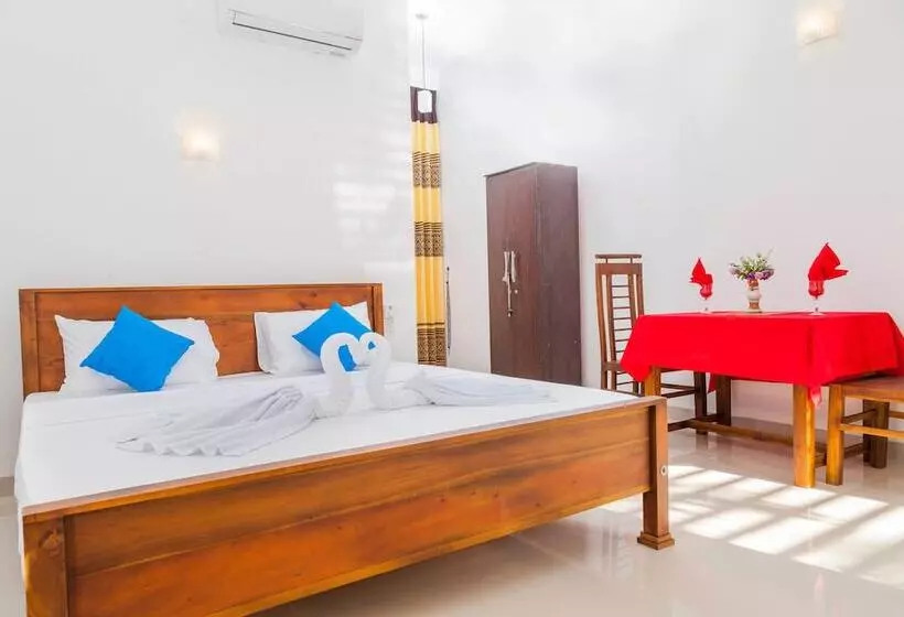 Hotelli Crown Plaza Katunayake