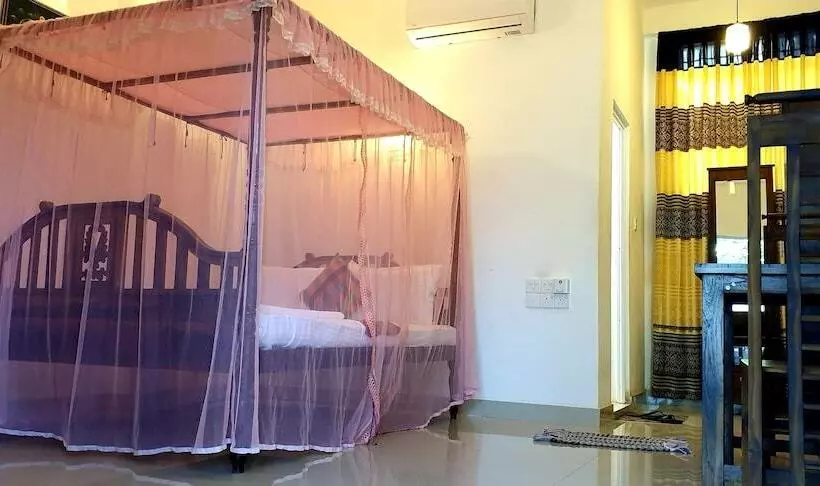 Hotelli Crown Plaza Katunayake