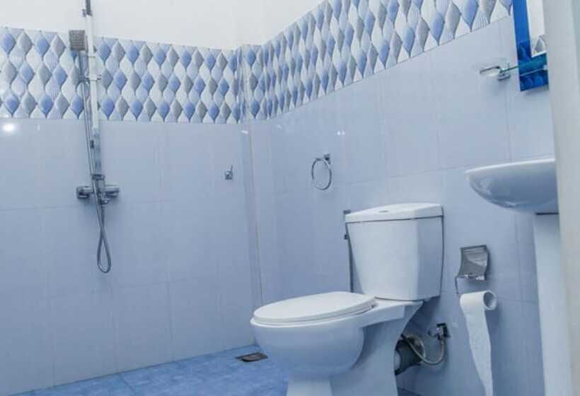 ホテル Crown Plaza Katunayake