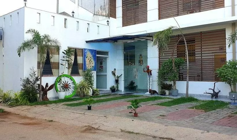 Hotelli Crown Plaza Katunayake