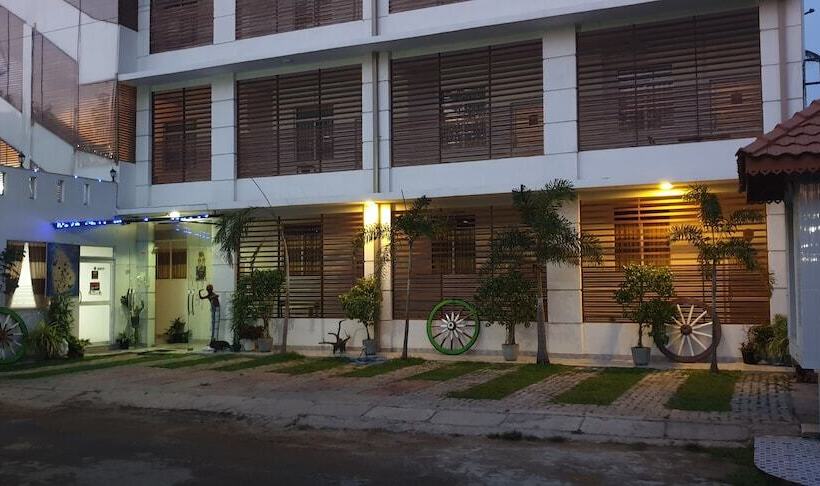 ホテル Crown Plaza Katunayake