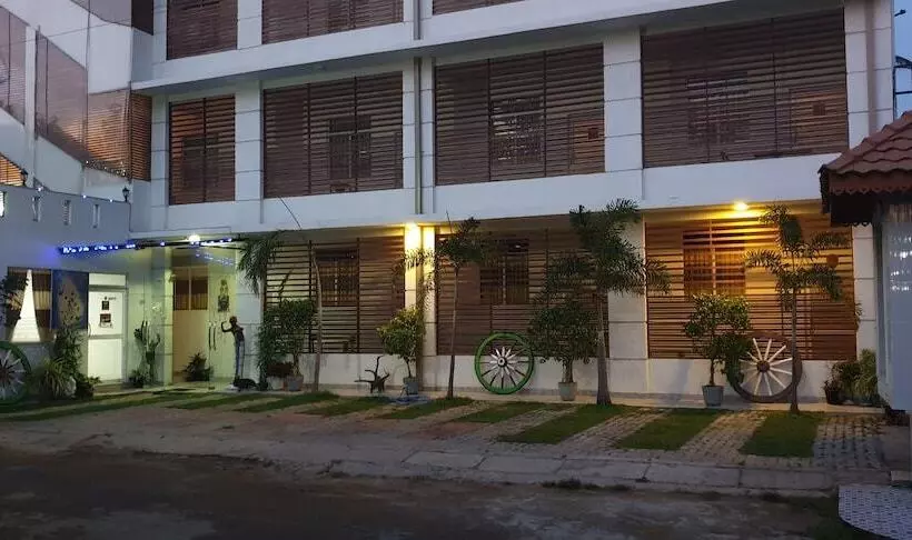 Hotelli Crown Plaza Katunayake