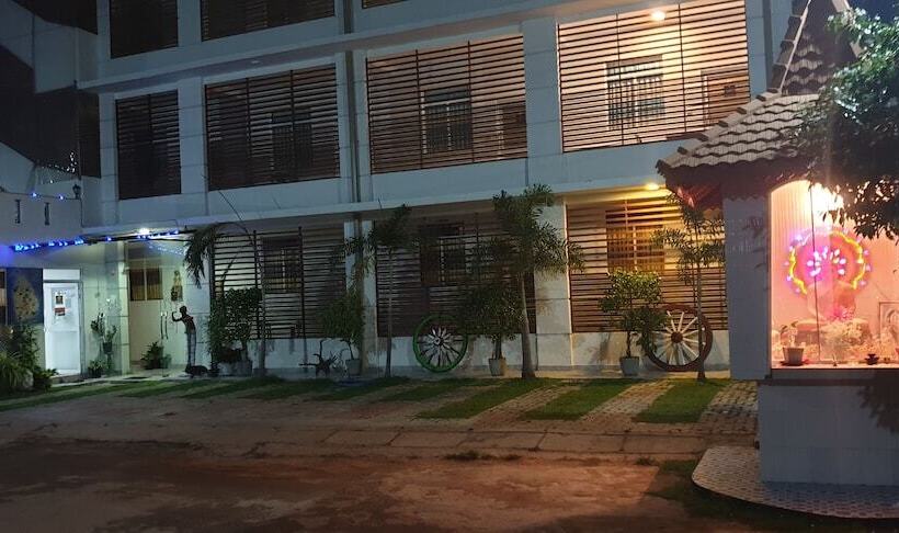 ホテル Crown Plaza Katunayake