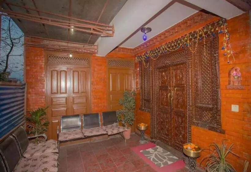 هتل Oyo 258 Heart Of Bhaktapur Guest House