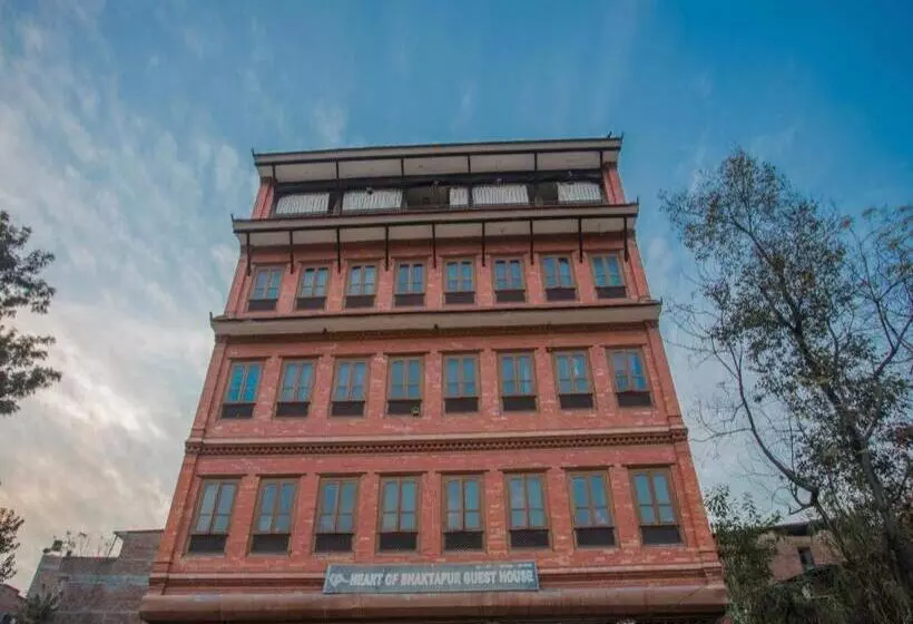 هتل Oyo 258 Heart Of Bhaktapur Guest House