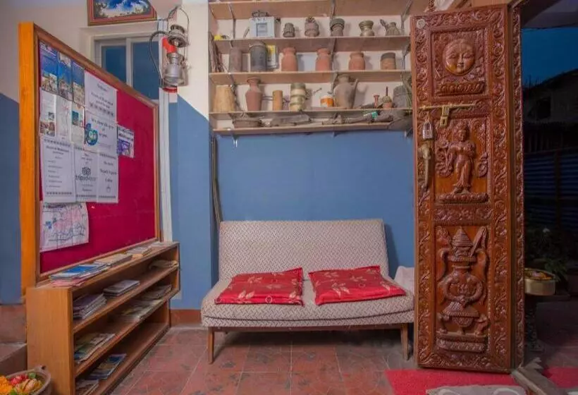 هتل Oyo 258 Heart Of Bhaktapur Guest House