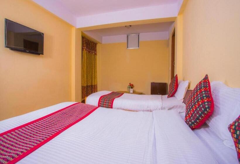 هتل Oyo 258 Heart Of Bhaktapur Guest House